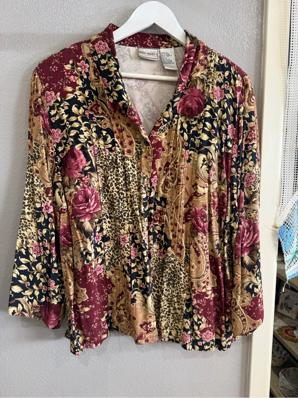 Floral Patchwork Button-Down Shirt - Burgundy/Black - Vassarette